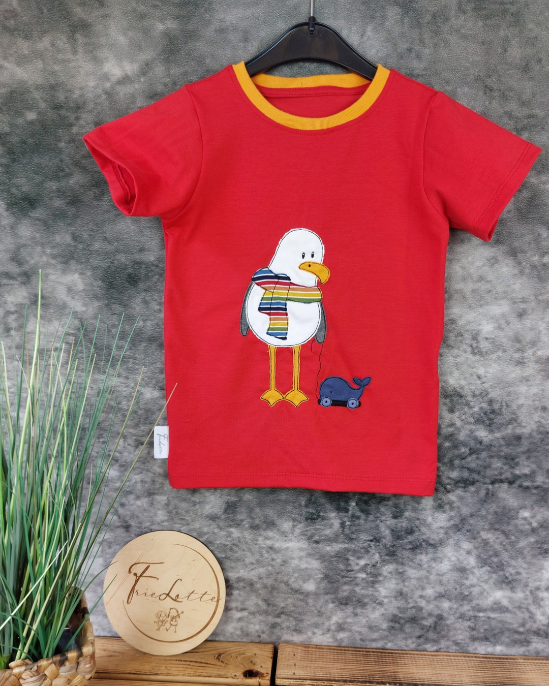 T-Shirt Möwe und Wal in Wunschgröße