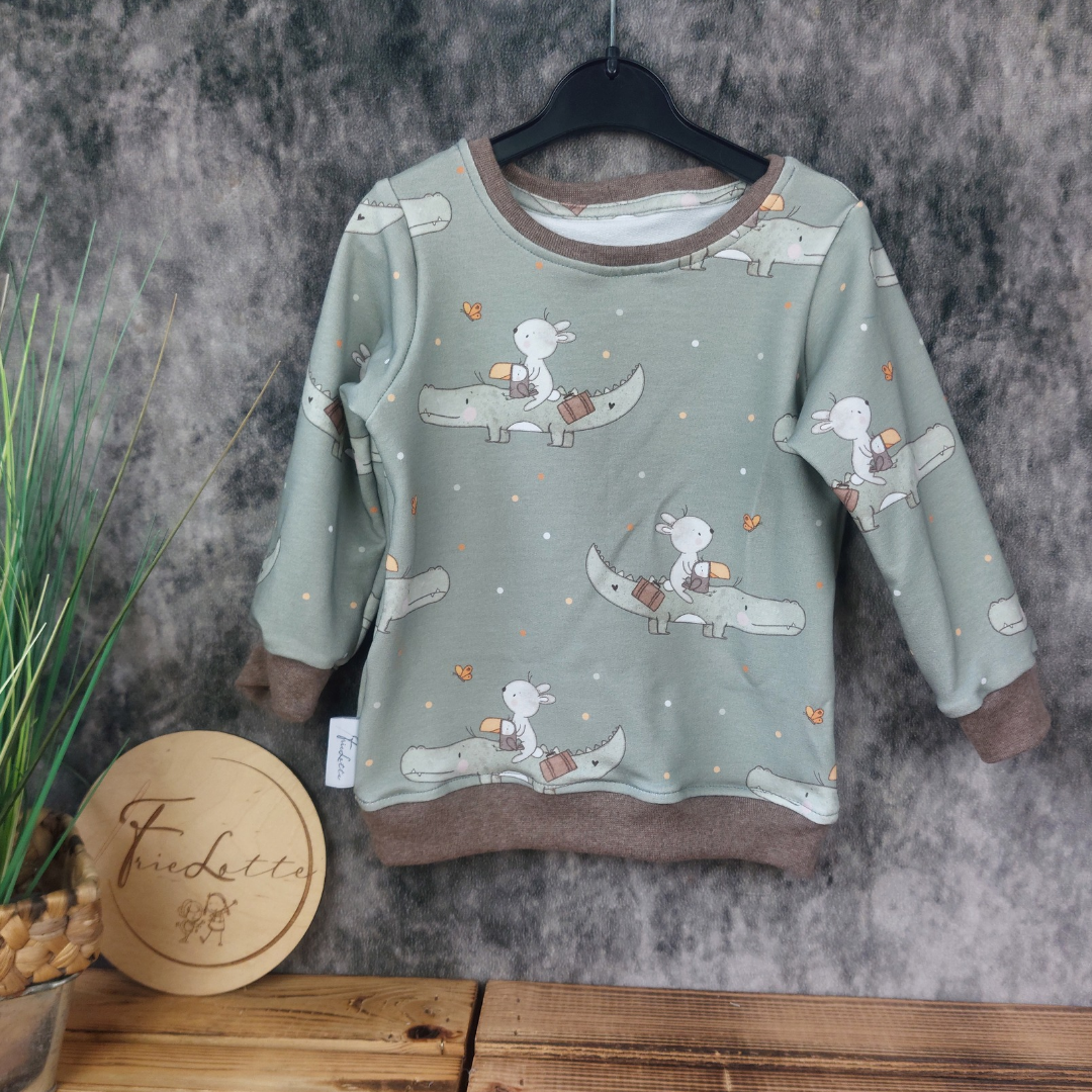 Sweater Krokodil auf Reisen Gr. 86