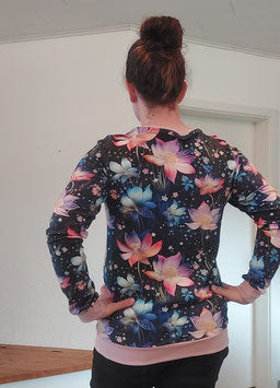 Sweater aus einem Stoff von FrieLotte