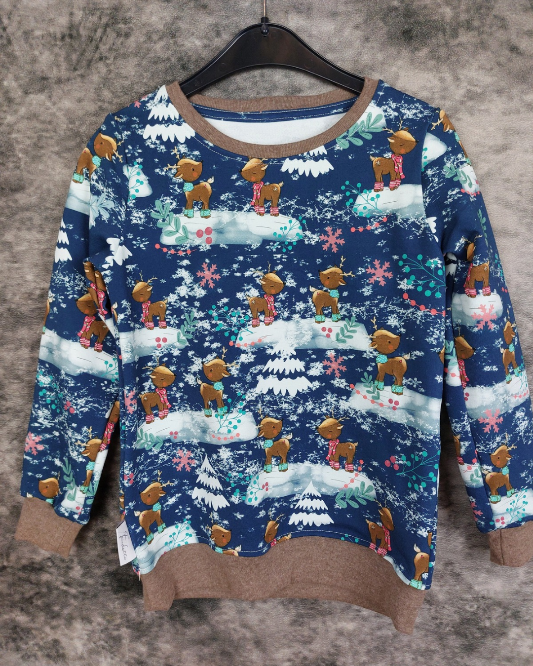 Sweater Gr. 122 winterliche Rehe