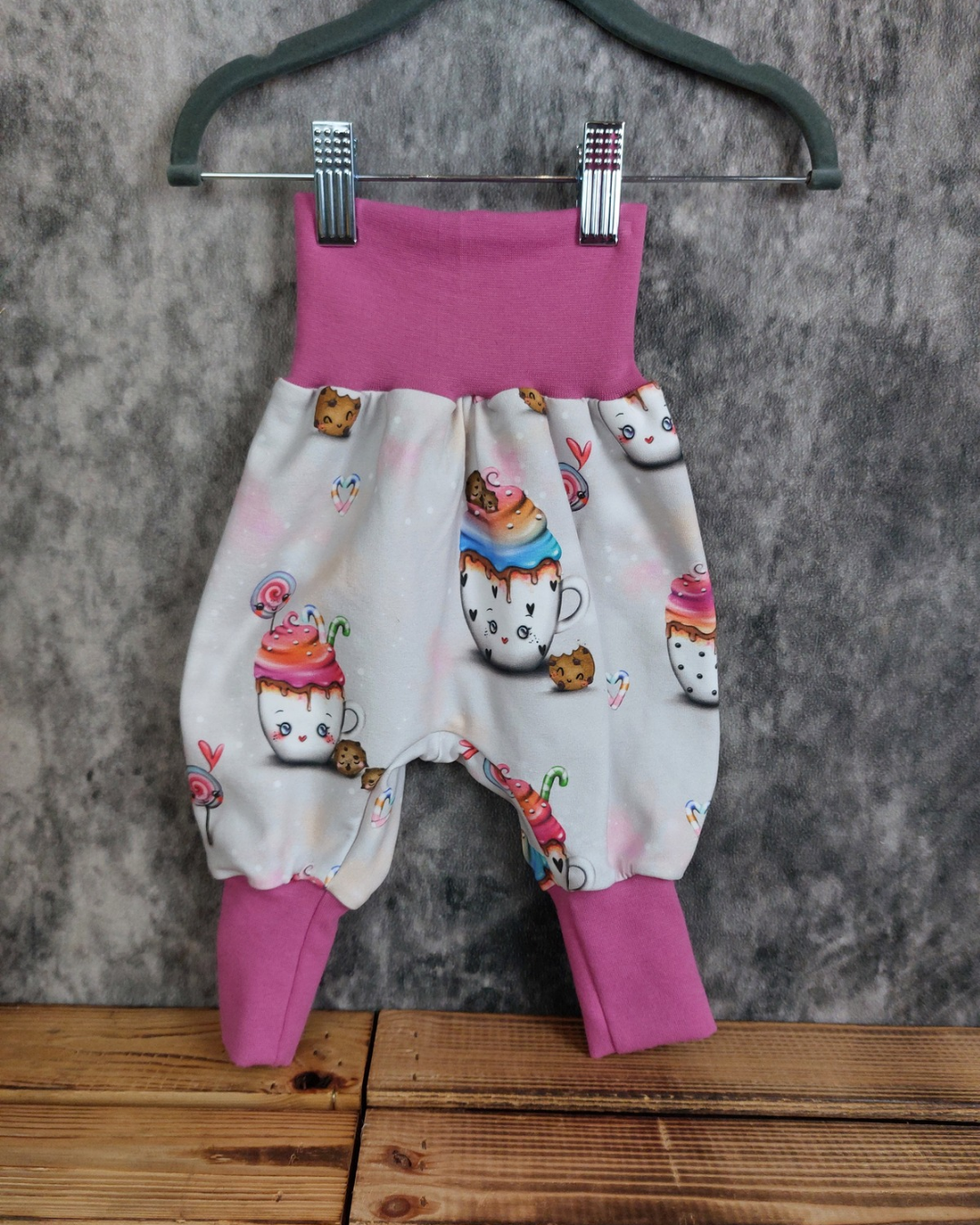 Mitwachshose Tassen Gr. 62/68