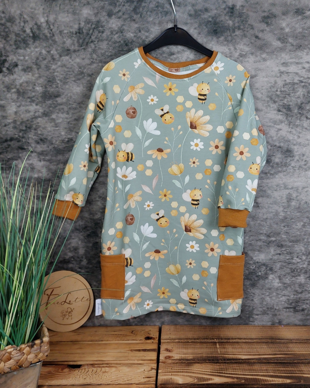 Kleid Boxy aus einem Stoff von Gina and U