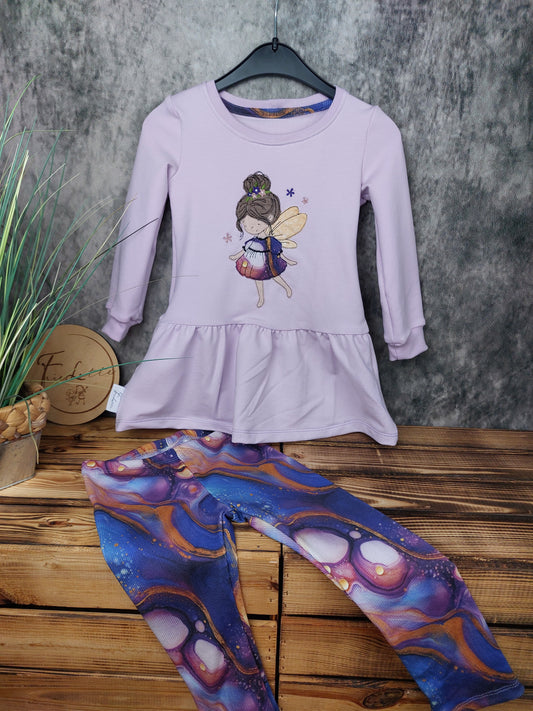 Set aus Sweater mit Volant und Leggins