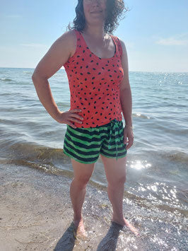 Shorts mit Bindeband aus einem Stoff von Gina and U