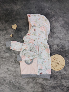 Hoodie aus einem Stoff von Gina and U