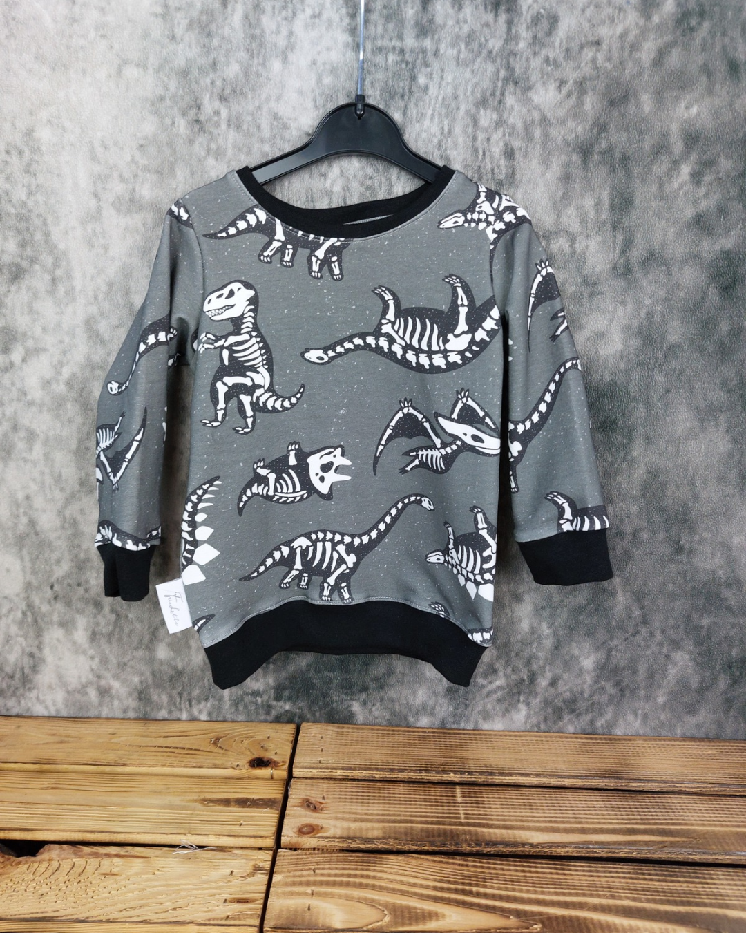 Sweater Gr. 86 Dinos