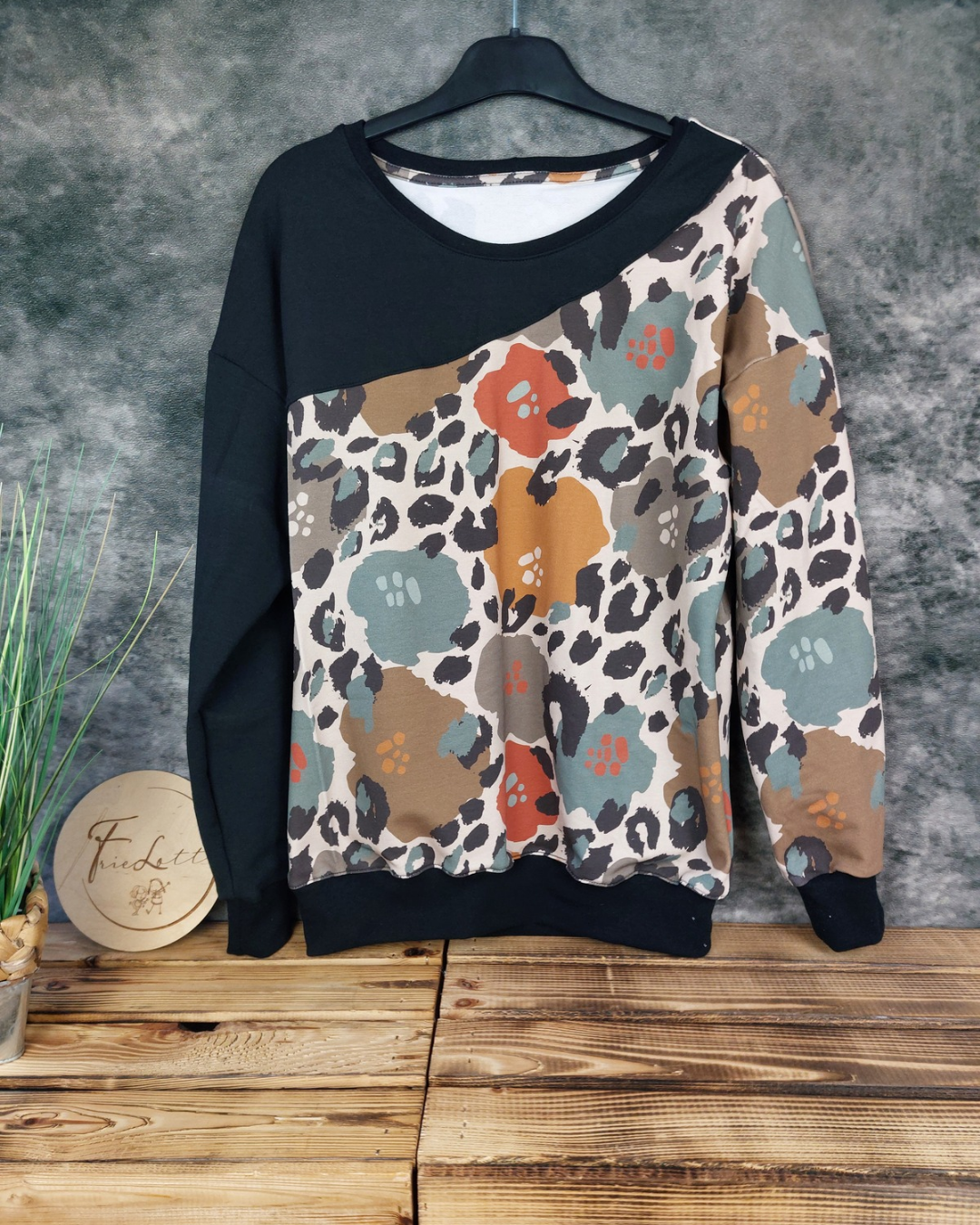 Oversized Sweater Gr. 38 Leo bunt