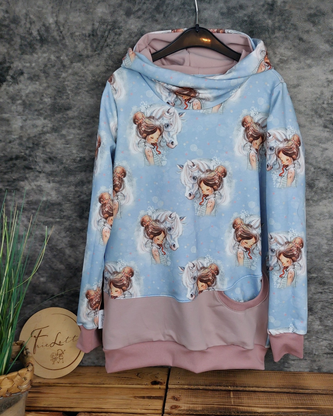 Hoodie Meine Freundin Sinja in Wunschgröße