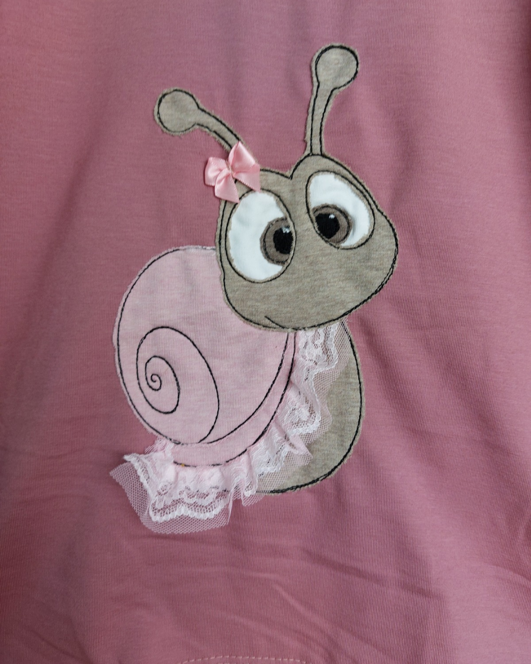 Cutie-Shirt Schnecke mit Rüschen in Wunschgröße