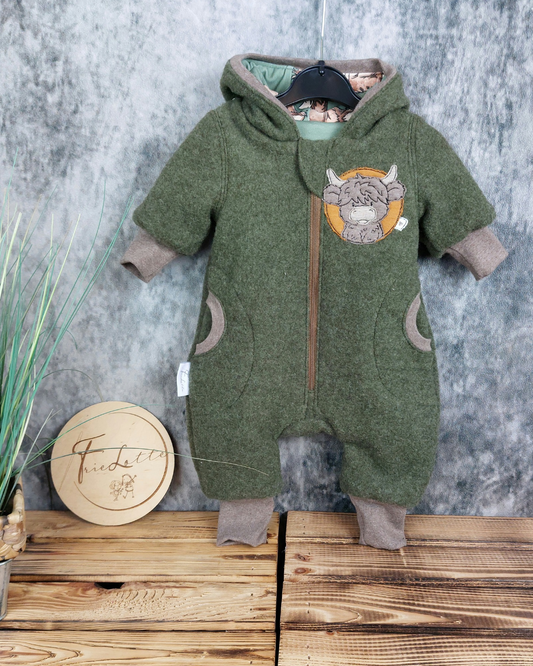 Anzug aus Wollfleece