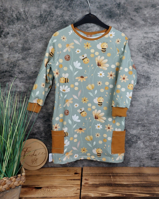 Kleid Boxy aus einem Stoff von Gina and U